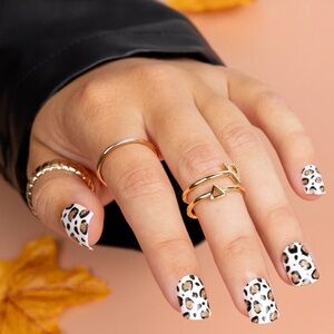 ⭐️ NEW Red Aspen